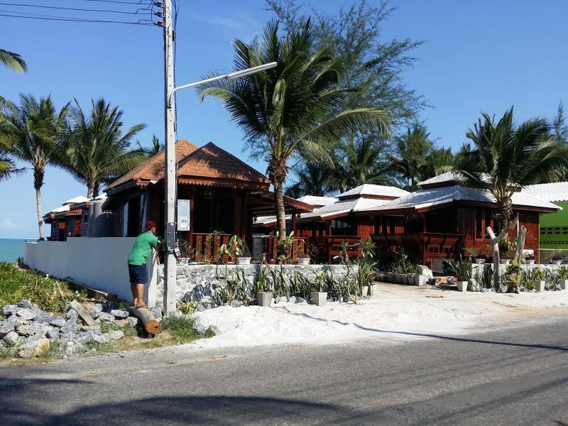 Hotel S.n. Plytorn Beach 2*